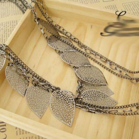 Leaf Multi-Layer Long Necklace jewelry - Picture 1 of 4